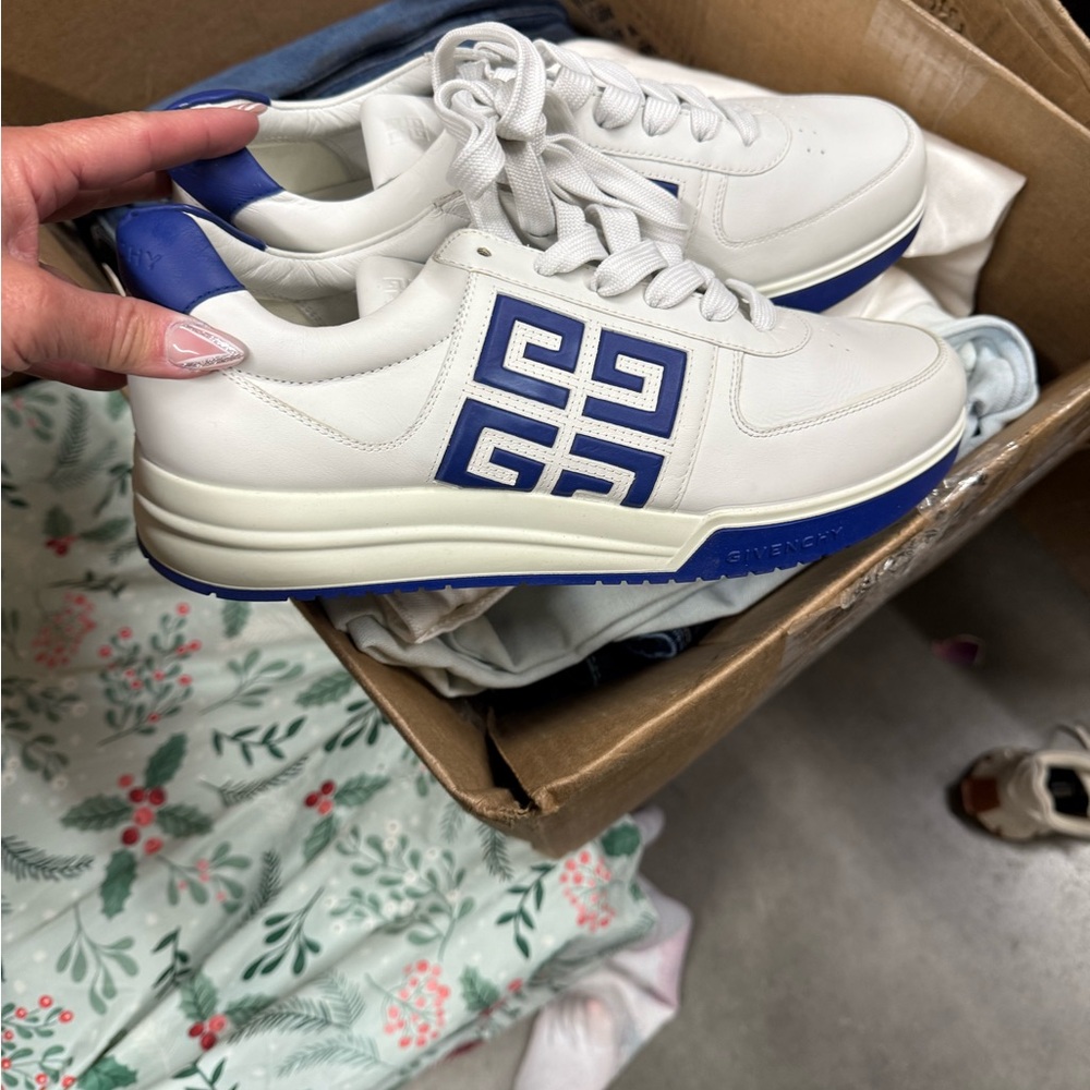 Givenchy White and Blue Casual Sneakers